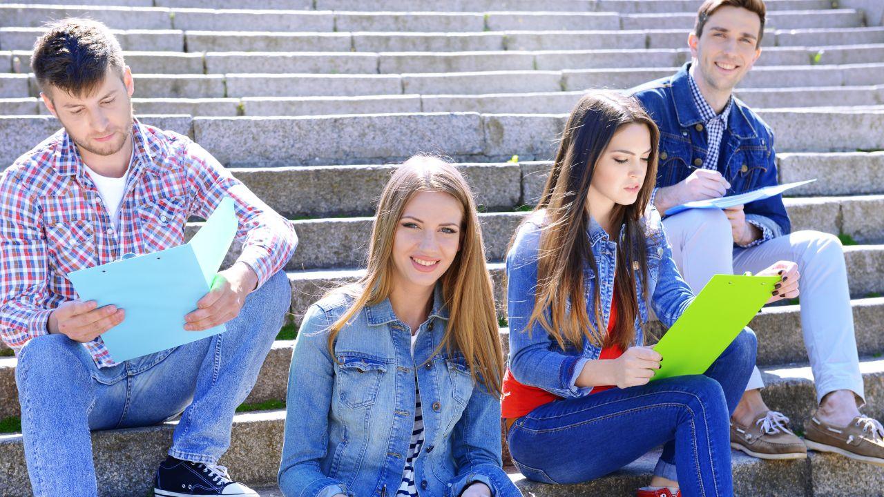 Mahasiswa Berpikir Terbuka: Membangun Sikap Toleransi Dan Wawasan Luas Di Kampus