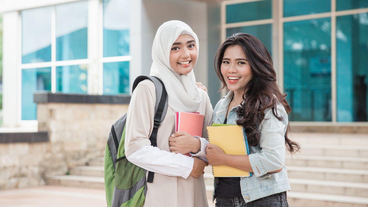 Mahasiswa Berjiwa Sosial: Berkontribusi Nyata Bagi Masyarakat Melalui Aksi Nyata