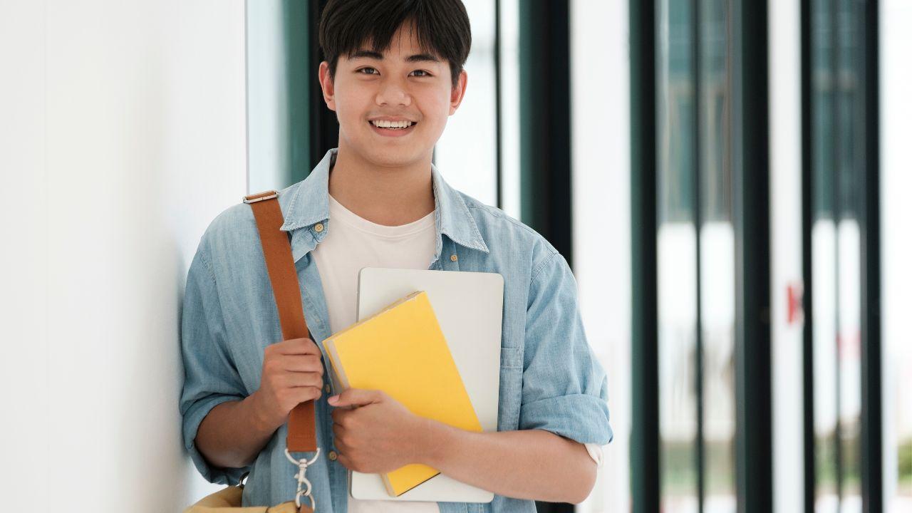 Mahasiswa Beretika Akademik: Menjaga Nilai Moral Dalam Proses Pembelajaran