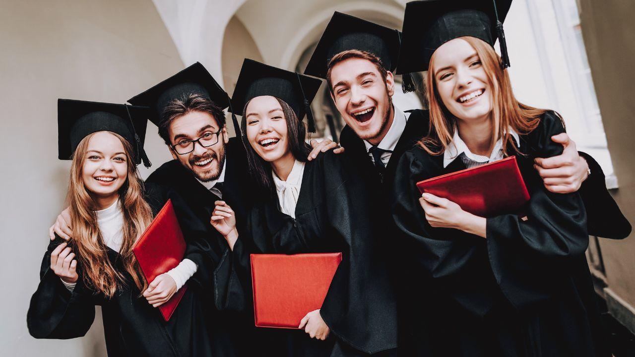 Mahasiswa Progresif: Menjalani Kehidupan Kampus Dengan Produktif Dan Sehat