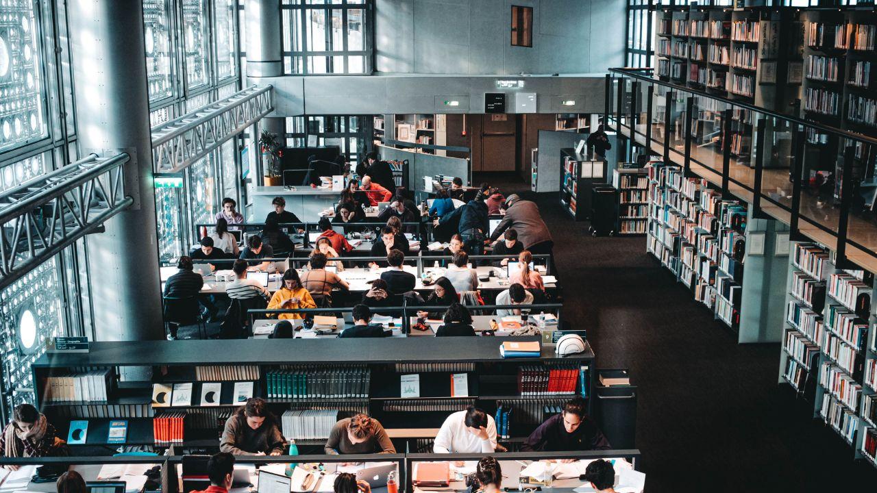 Mahasiswa Modern Dan Adaptif: Strategi Menjalani Kehidupan Kampus Dengan Seimbang