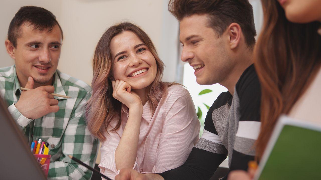 Mahasiswa Berkualitas Global: Strategi Menjalani Kehidupan Kampus Yang Seimbang Dan Produktif