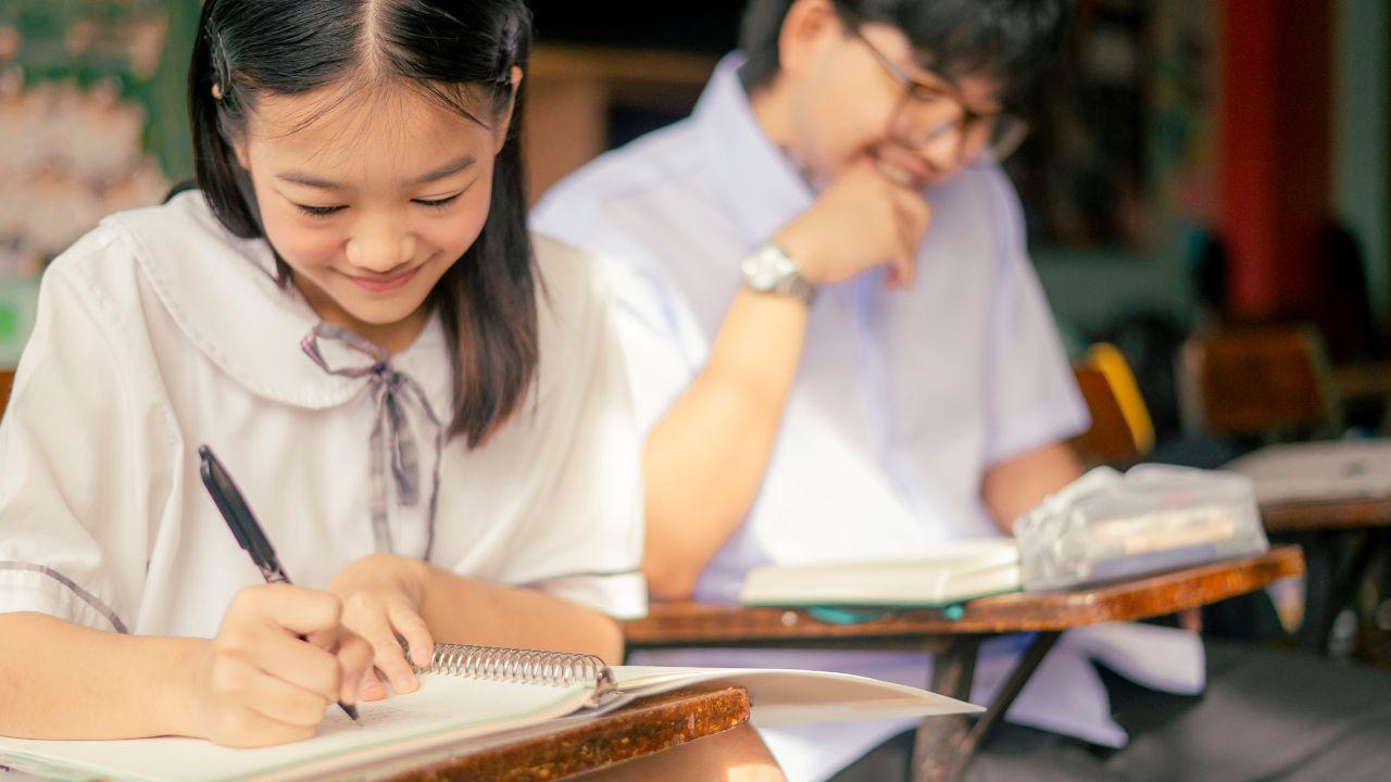 Mahasiswa Berprestasi Dan Sehat: Mengoptimalkan Potensi Akademik Dan Kesejahteraan