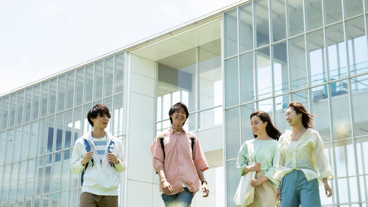 Di Balik Kesibukan Kampus: Cara Mahasiswa Mengelola Waktu Dan Energi Secara Efektif