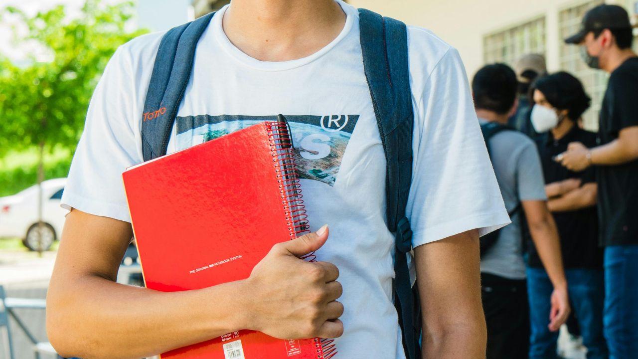 Mengelola Kehidupan Kampus Dengan Bijak: Panduan Mahasiswa Untuk Tetap Fokus Dan Sehat