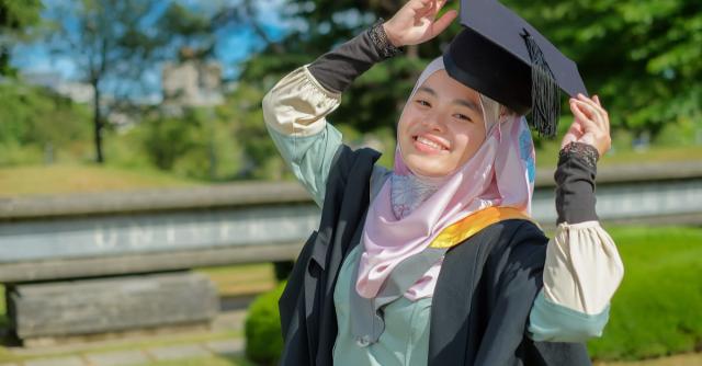 Gambar Artikel Strategi Persiapan Karir Bagi Fresh Graduate Agar Siap Bersaing Di Dunia Kerja Modern