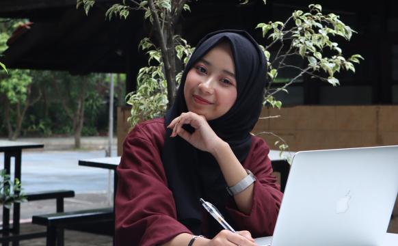 Lulusan Perbankan Syariah Bisa Kerja Di Mana Saja? Intip Peluang Karier Non-Bank Yang Luas Dan Menjanjikan