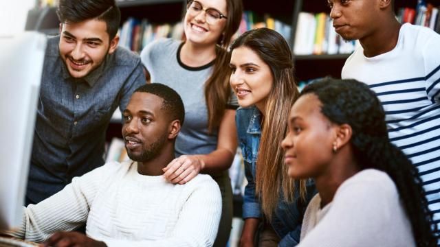 Gambar Artikel Pengembangan Mahasiswa Holistik Melalui Integrasi Kurikulum, Pendidikan Inklusif, Dan Karakter Di Universitas Indonesia