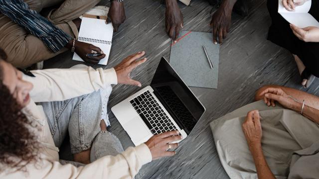 Gambar Artikel Mahasiswa Visioner: Mengintegrasikan Kurikulum, Inklusivitas, Dan Kepemimpinan Di Lingkungan Kampus