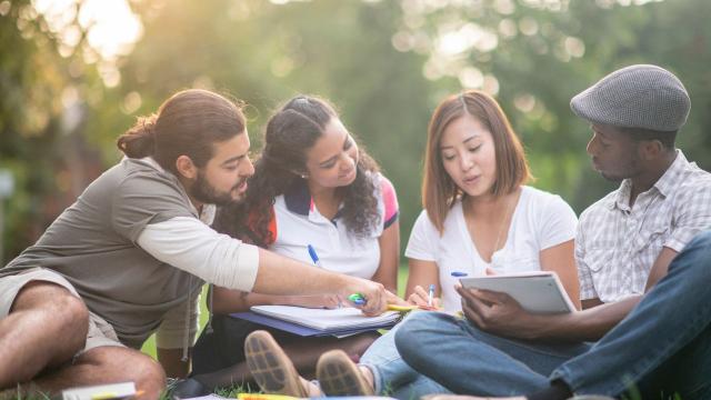 Gambar Artikel Mahasiswa Berintegritas: Membangun Karakter, Menjaga Kesehatan, Dan Aktif Dalam Kehidupan Kampus