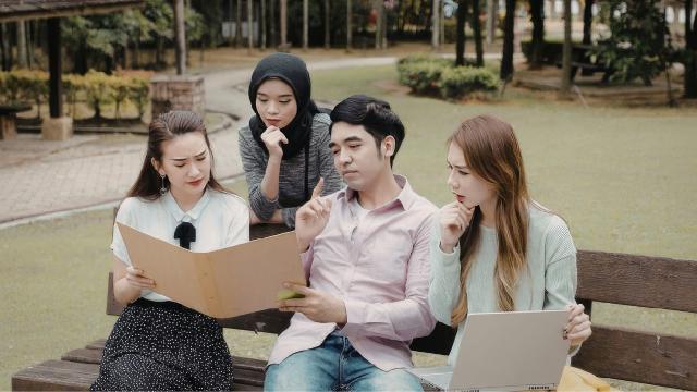 Gambar Artikel Mahasiswa Berorientasi Masa Depan: Mempersiapkan Karier Melalui Pendidikan, Organisasi, Dan Kesehatan