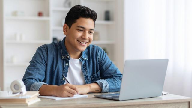 Gambar Artikel Mahasiswa Dan Pentingnya Literasi Digital Dalam Dunia Pendidikan Modern