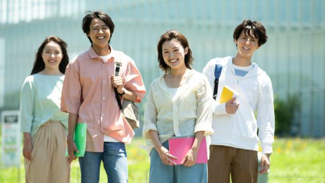 Gambar Artikel Mahasiswa Dan Peranannya Dalam Meningkatkan Literasi Akademik Di Perguruan Tinggi