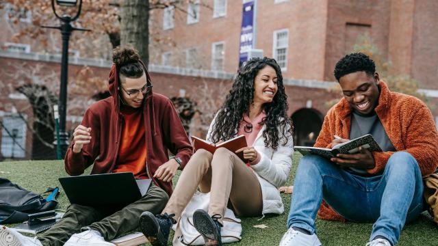Gambar Artikel Peran Mahasiswa Dalam Mengoptimalkan Kurikulum Di Universitas Indonesia