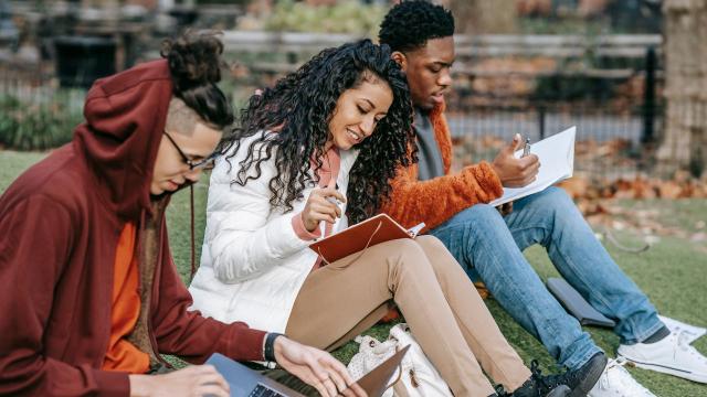 Gambar Artikel Strategi Mahasiswa Dalam Menyikapi Perubahan Kurikulum Di Universitas Indonesia