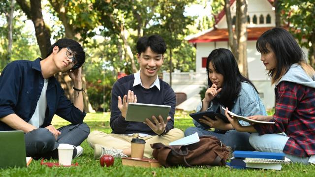 Gambar Artikel Penguatan Kurikulum Berbasis Inovasi Di Universitas Indonesia Untuk Mendorong Kreativitas Mahasiswa