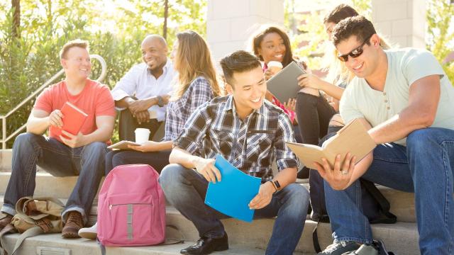 Gambar Artikel Optimalisasi Kurikulum Berbasis Refleksi Diri Di Universitas Indonesia Untuk Meningkatkan Kesadaran Akademik Mahasiswa