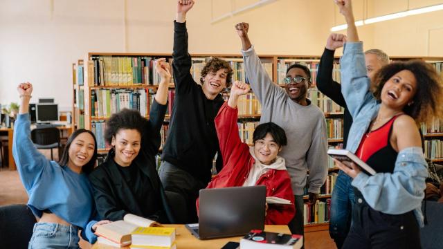 Gambar Artikel Mahasiswa Dan Kepedulian Lingkungan: Peran Generasi Muda Dalam Menjaga Kelestarian Alam