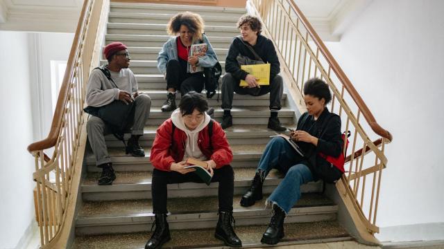 Gambar Artikel Mahasiswa Dan Keuangan Pribadi: Mengelola Pengeluaran Dengan Bijak Di Masa Kuliah