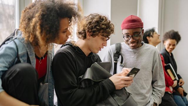 Gambar Artikel Dinamika Kehidupan Mahasiswa: Antara Akademik, Organisasi, Dan Pergaulan Sehat