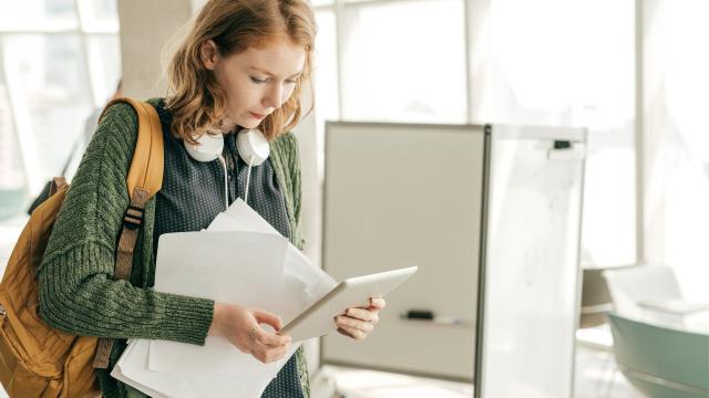 Gambar Artikel Mahasiswa Dan Manajemen Diri: Mengatur Fokus Dalam Organisasi, Pergaulan, Dan Kesehatan