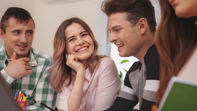 Mahasiswa Dan Literasi Digital: Memanfaatkan Teknologi Secara Cerdas Dalam Organisasi, Pergaulan, Dan Kesehatan