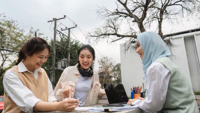 Mahasiswa Dan Gaya Hidup Aktif: Menjaga Kebugaran Dalam Aktivitas Organisasi, Sosial, Dan Akademik
