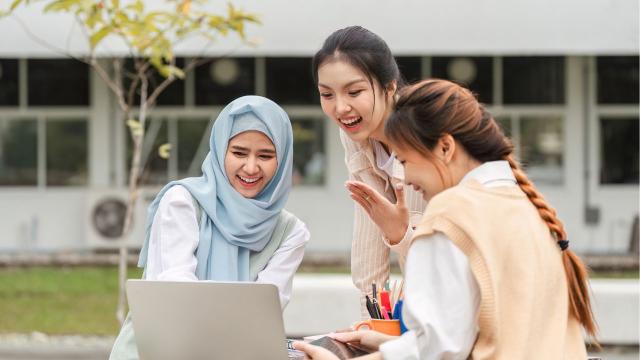 Mahasiswa Dan Kemampuan Berpikir Kreatif: Menemukan Ide Baru Dalam Organisasi, Pergaulan, Dan Kesehatan