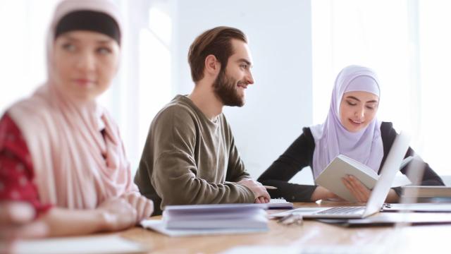 Gambar Artikel Mahasiswa Dan Resiliensi: Bangkit Dari Tantangan Dalam Organisasi, Pergaulan, Dan Kesehatan