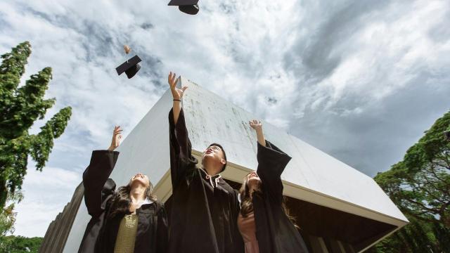 Gambar Artikel Mahasiswa Dan Dinamika Kehidupan Kampus: Menyeimbangkan Belajar, Sosialisasi, Dan Pengembangan Diri