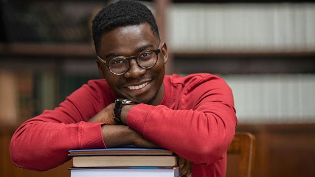 Gambar Artikel Mahasiswa Dan Pembelajaran Holistik: Mengintegrasikan Akademik, Sosial, Dan Kreativitas