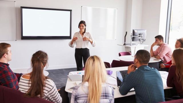 Gambar Artikel Mahasiswa Adaptif: Kunci Bertahan Dan Berkembang Di Dunia Kampus Yang Dinamis