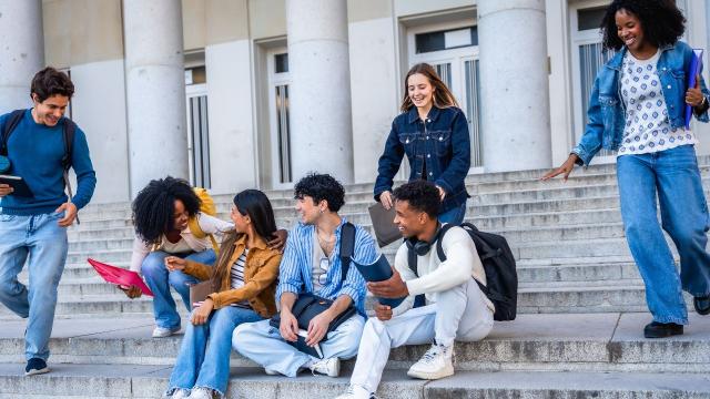 Gambar Artikel Mahasiswa Dan Pentingnya Mindset Growth Untuk Pengembangan Diri