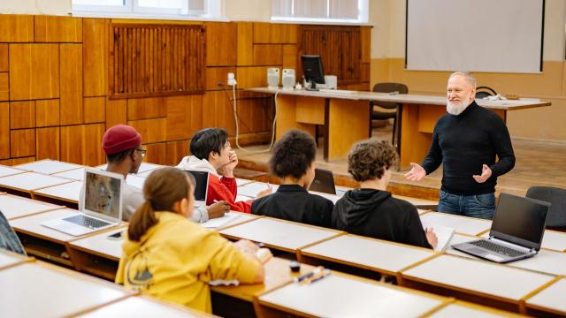 Gambar Artikel Mahasiswa Dan Pentingnya Kemampuan Problem Solving Dalam Dunia Akademik Dan Karier