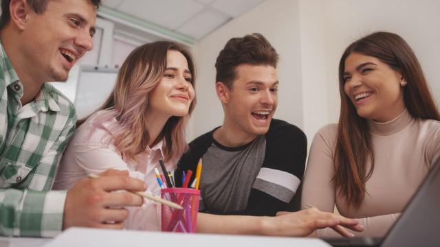 Gambar Artikel Mahasiswa Dan Tantangan Mental Health: Menjaga Keseimbangan Di Tengah Tekanan Akademik