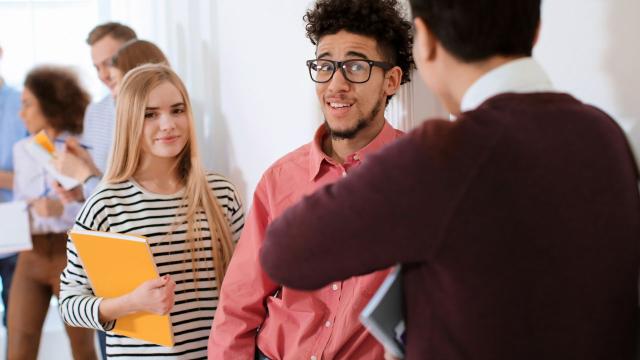 Gambar Artikel Mahasiswa Dan Kemampuan Public Speaking: Meningkatkan Kepercayaan Diri Di Lingkungan Akademik