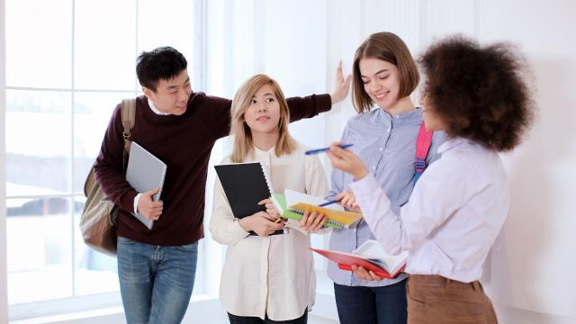 Gambar Artikel Mahasiswa Dan Peran Teknologi Digital Dalam Mendukung Proses Pembelajaran