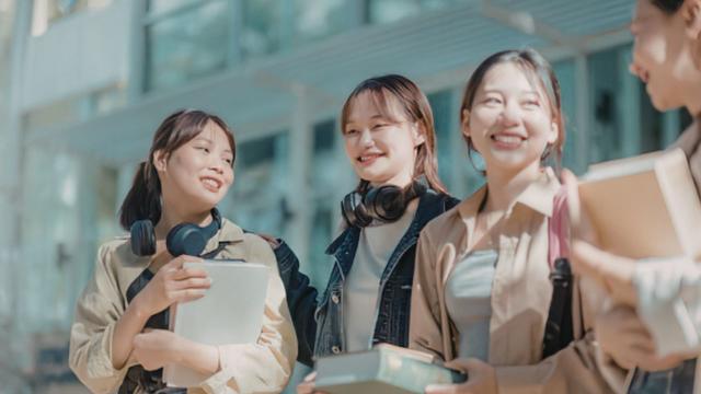 Gambar Artikel Mahasiswa Dan Literasi Digital: Kunci Sukses Di Era Informasi