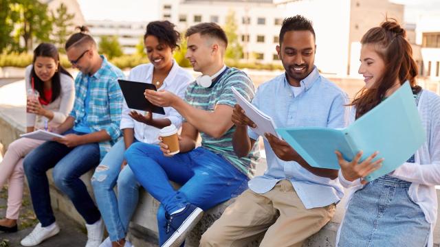 Gambar Artikel Mahasiswa Dan Teknologi Kreatif: Menjadi Pelopor Inovasi Di Indonesia