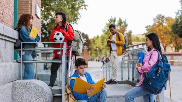 Gambar Artikel Mahasiswa Dan Globalisasi Pendidikan: Tantangan Dan Peluang Di Era Modern