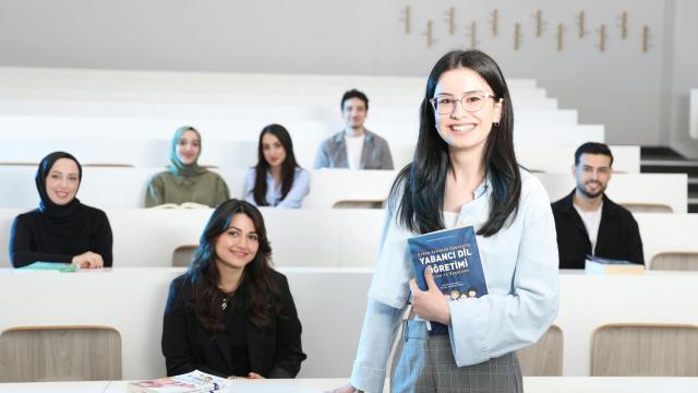 Gambar Artikel Mahasiswa Dan Kepemimpinan Akademik: Menjadi Pemimpin Intelektual Masa Depan