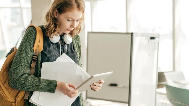 Mahasiswa Dan Pengembangan Kemampuan Komunikasi Global: Menjadi Warga Dunia Yang Efektif