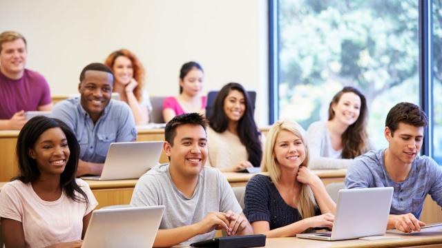 Gambar Artikel Mahasiswa Dan Pengembangan Transportasi Berkelanjutan: Mendorong Mobilitas Ramah Lingkungan