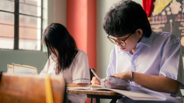 Optimalisasi Kurikulum Universitas Untuk Membentuk Mahasiswa Berkarakter Dan Berdaya Saing