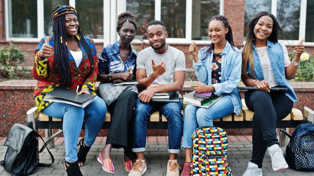 Gambar Artikel Penguatan Daya Saing Global Mahasiswa Melalui Kurikulum Adaptif Dan Pendidikan Inklusif