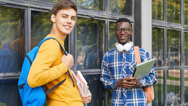 Gambar Artikel Penguatan Literasi Sosial Mahasiswa Melalui Kurikulum Adaptif, Organisasi, Dan Pendidikan Inklusif