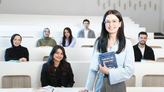 Gambar Artikel Penguatan Etika Digital Mahasiswa Melalui Kurikulum Adaptif, Pendidikan Inklusif, Dan Pembinaan Karakter