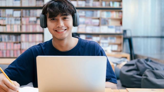 Peran Mahasiswa Indonesia Dalam Penguatan Inovasi Sosial Dan Pembangunan Berkelanjutan