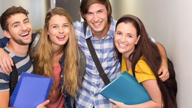 Gambar Artikel Dinamika Kehidupan Mahasiswa Indonesia Di Era Globalisasi: Antara Akademik, Sosial, Dan Teknologi