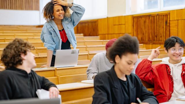 Gambar Artikel Mahasiswa Indonesia Sebagai Agen Perubahan Sosial Di Era Digital Dan Global